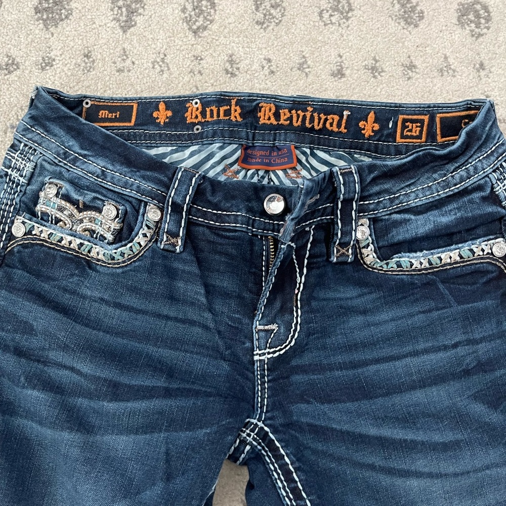 Rock Revival. Size 26.